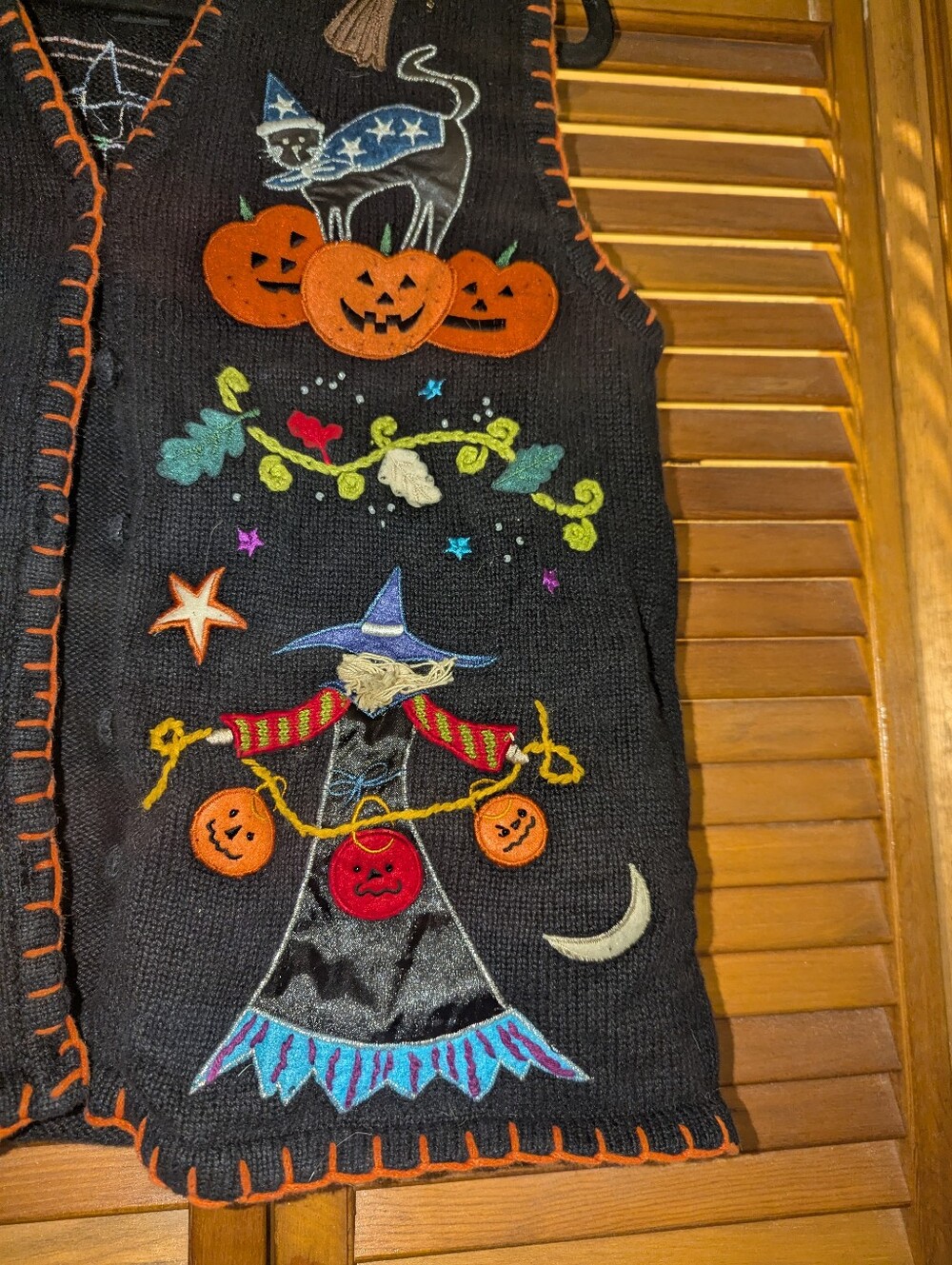 Vintage Halloween Festive Fall Holiday Knit Embroidered Cardigan Sweater Vest - Picture 5 of 6